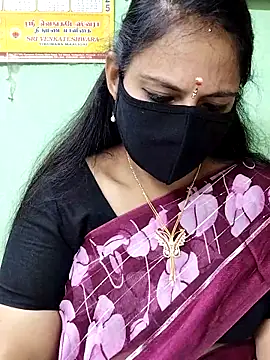 Queen-Neha online show from November 2025 06:32:01 PM