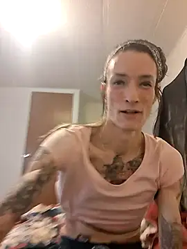 MaitressePomme3 online show from January 2026 12:35:01 AM