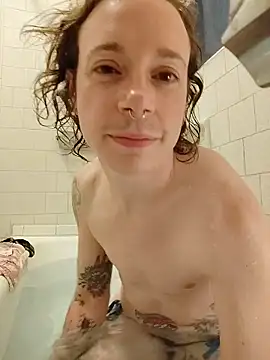 Snapshot of dragonlock chatting on December 2025 03:23:01 AM dragonlock online show from December 2025 03:23:01 AM