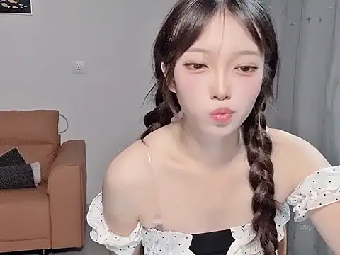 Snapshot of yuyayayu chatting on November 2025 01:55:01 PM yuyayayu online show from November 2025 01:55:01 PM