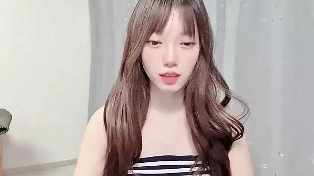 Snapshot of yuyayayu chatting on November 2025 03:04:01 PM yuyayayu online show from November 2025 03:04:01 PM