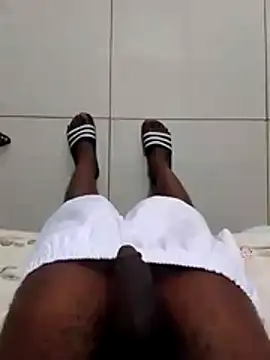 Snapshot of dicksosmall chatting on November 2025 07:30:02 AM dicksosmall online show from November 2025 07:30:02 AM