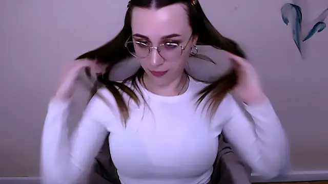 MillaTems  online show from April 2026 10:53:02 AM