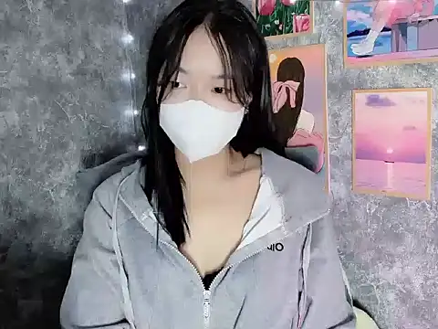 Snapshot of Hellen2999 chatting on December 2025 01:33:02 AM Hellen2999 online show from December 2025 01:33:02 AM