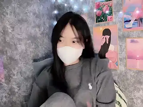 Snapshot of Hellen2999 chatting on December 2025 05:15:02 AM Hellen2999 online show from December 2025 05:15:02 AM