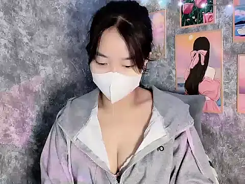 Snapshot of Hellen2999 chatting on December 2025 01:58:01 AM Hellen2999 online show from December 2025 01:58:01 AM