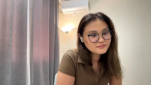 HoneyKitsu online show from November 2025 09:20:02 AM