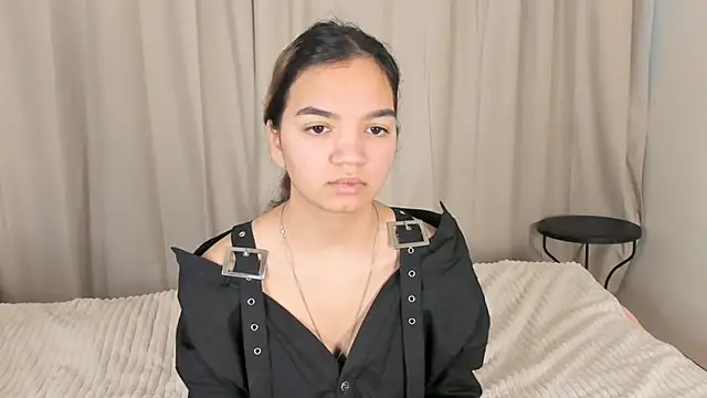 Snapshot of CoreenLuebbers chatting on November 2025 08:02:01 AM CoreenLuebbers online show from November 2025 08:02:01 AM