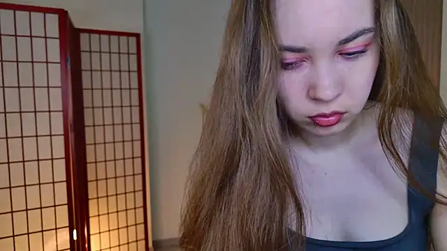 SilentLily online show from November 2025 08:30:01 PM