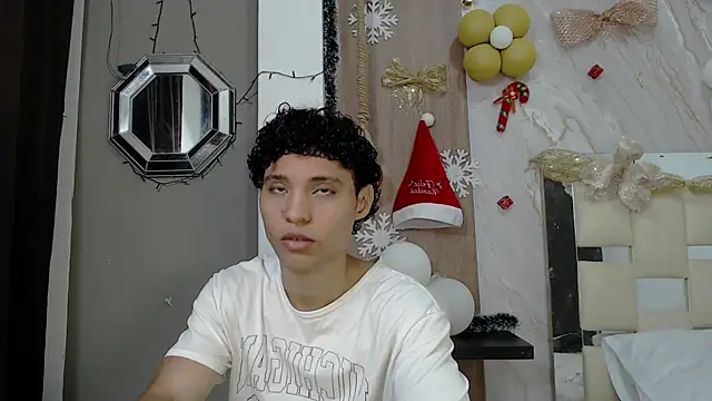 Snapshot of the_nugge chatting on December 2025 01:05:01 PM the nugge online show from December 2025 01:05:01 PM