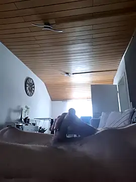 Snapshot of Tomus38 chatting on November 2025 10:04:02 AM Tomus38 online show from November 2025 10:04:02 AM