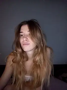 Snapshot of BarniLili chatting on December 2025 09:19:02 PM BarniLili online show from December 2025 09:19:02 PM