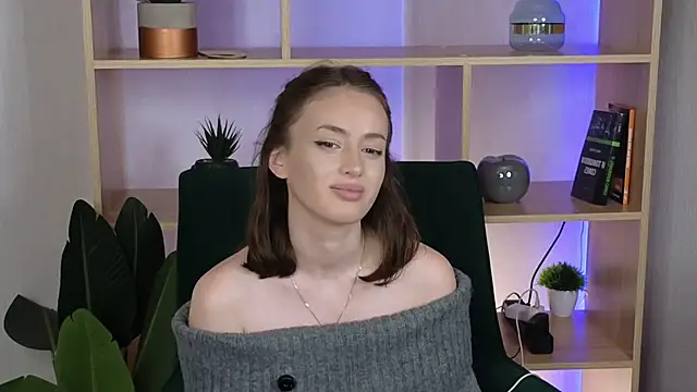 CamillaGebel online show from November 2025 05:17:02 PM