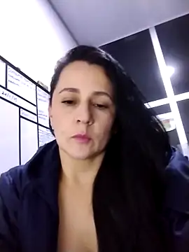 Snapshot of Sex_Annie chatting on November 2025 04:11:02 AM Sex Annie online show from November 2025 04:11:02 AM