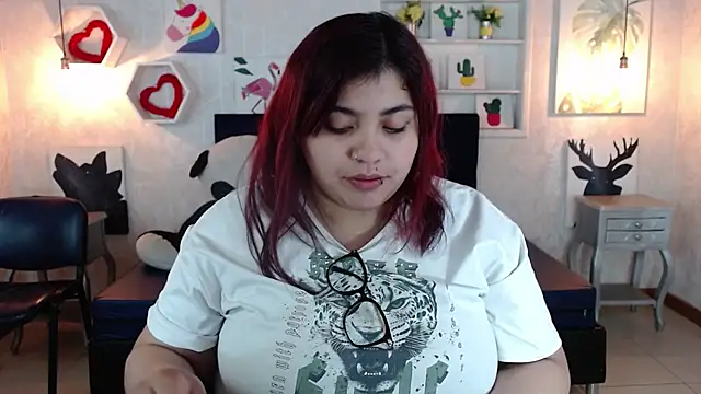 danna garza online show from February 2026 07:54:01 PM