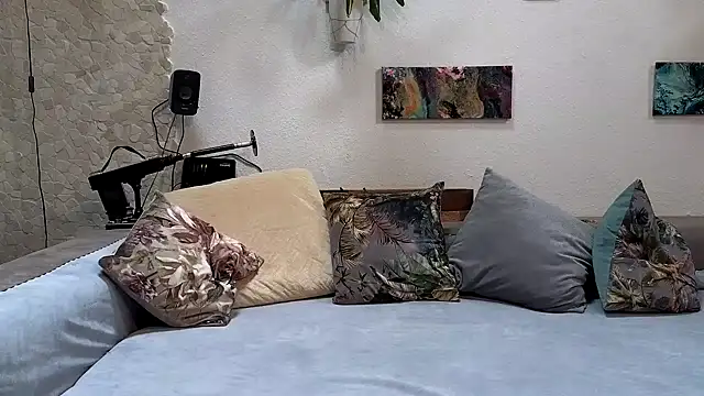 Shy-Ivy online show from June 2026 10:43:02 AM
