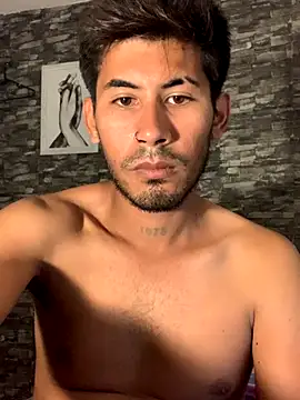 Snapshot of NanetYNaru chatting on November 2025 01:18:01 AM NanetYNaru online show from November 2025 01:18:01 AM