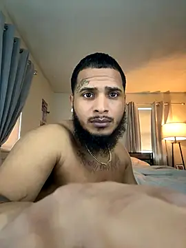 Snapshot of lovebelowyou chatting on November 2025 02:39:02 PM lovebelowyou online show from November 2025 02:39:02 PM