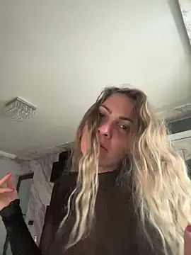 Snapshot of Goldgodess chatting on November 2025 06:14:02 AM Goldgodess online show from November 2025 06:14:02 AM