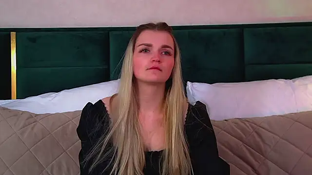 AnnyRaii online show from January 2026 06:22:01 PM