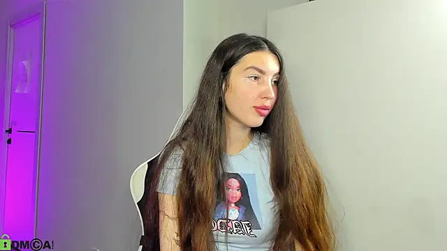 Snapshot of LiraRevery chatting on December 2025 02:49:01 AM LiraRevery online show from December 2025 02:49:01 AM