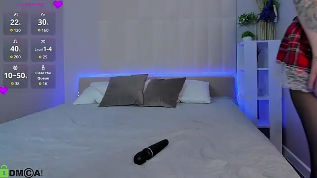 LiraRevery online show from March 2026 10:59:02 PM