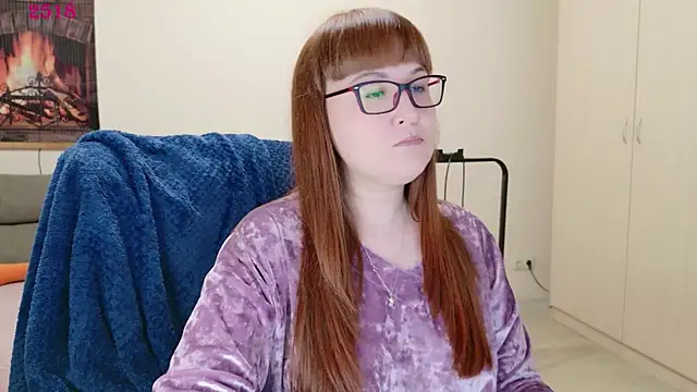 Snapshot of Foxy-lady chatting on April 2026 10:50:02 AM Foxy-lady online show from April 2026 10:50:02 AM