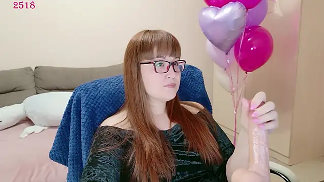 Snapshot of Foxy-lady chatting on May 2026 02:24:02 PM Foxy-lady online show from May 2026 02:24:02 PM