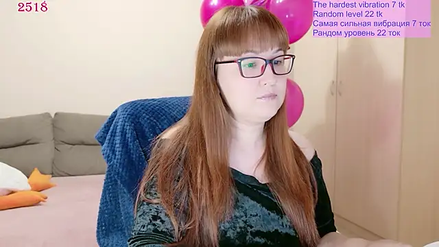 Snapshot of Foxy-lady chatting on June 2026 10:22:02 PM Foxy-lady online show from June 2026 10:22:02 PM