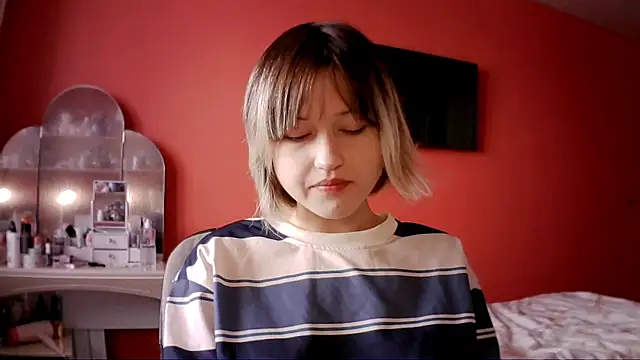 Snapshot of SkylaPorter chatting on December 2025 09:13:02 AM SkylaPorter online show from December 2025 09:13:02 AM