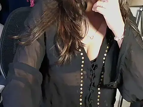 SongBird 01 online show from April 2026 06:33:02 PM