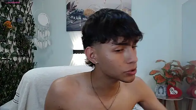 Snapshot of DraxBlade09 chatting on November 2025 07:57:01 PM DraxBlade09 online show from November 2025 07:57:01 PM