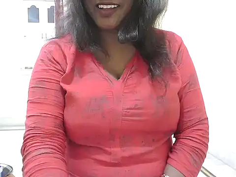 Snapshot of Tanu_Bengali chatting on December 2025 03:17:02 PM Tanu Bengali online show from December 2025 03:17:02 PM