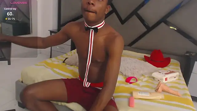 NoahJhonson69 online show from December 2025 07:10:02 PM