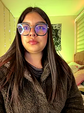 Snapshot of Marianaa__ chatting on November 2025 06:34:02 PM Marianaa online show from November 2025 06:34:02 PM