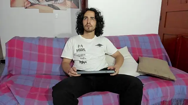 Snapshot of Jave_rave chatting on February 2026 08:38:01 PM Jave rave online show from February 2026 08:38:01 PM