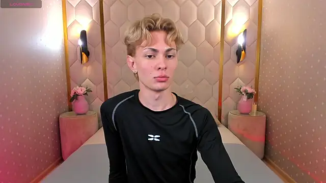 Even Vrot online show from November 2025 07:45:02 PM