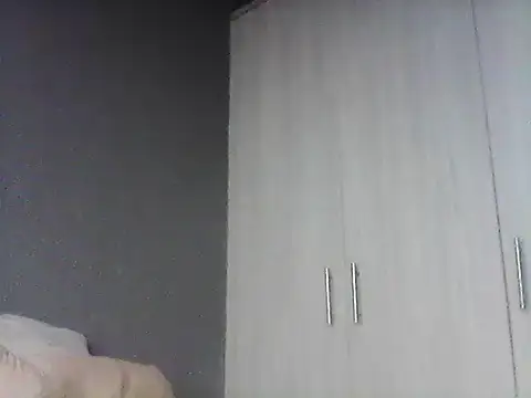 Snapshot of TiaBlaze chatting on November 2025 01:55:02 PM TiaBlaze online show from November 2025 01:55:02 PM