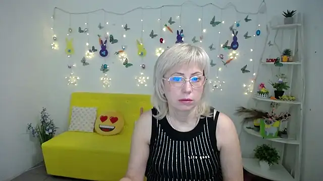 LaurenWishy online show from April 2026 05:18:02 AM