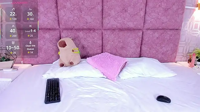 Snapshot of NathalieRoss1 chatting on February 2026 10:26:02 PM NathalieRoss1 online show from February 2026 10:26:02 PM