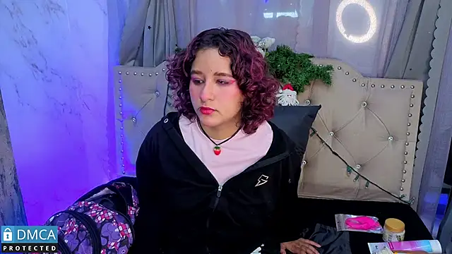 ahsly Zam online show from December 2025 03:01:02 AM