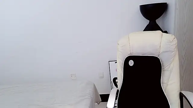 XIAOFENG-2025 online show from March 2026 07:14:02 AM