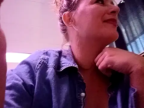 Snapshot of whitecream88 chatting on December 2025 07:53:02 PM whitecream88 online show from December 2025 07:53:02 PM