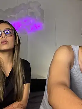 Snapshot of Sharlotte_Davin chatting on December 2025 03:11:01 AM Sharlotte Davin online show from December 2025 03:11:01 AM