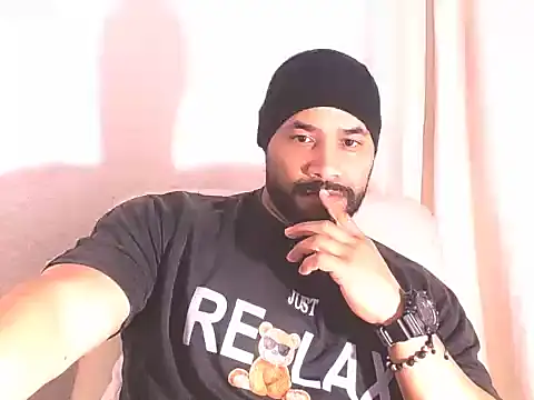 musclehetero online show from February 2026 09:13:01 PM