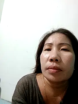 Snapshot of Reema_143 chatting on November 2025 03:33:01 PM Reema 143 online show from November 2025 03:33:01 PM