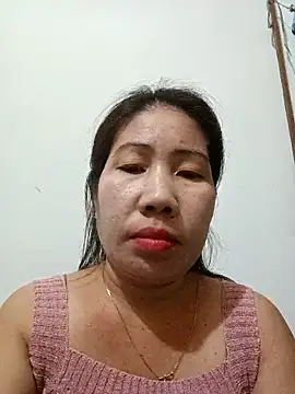 Snapshot of Reema_143 chatting on November 2025 03:59:01 PM Reema 143 online show from November 2025 03:59:01 PM