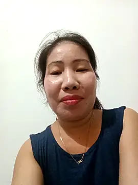 Snapshot of Reema_143 chatting on November 2025 04:11:02 PM Reema 143 online show from November 2025 04:11:02 PM