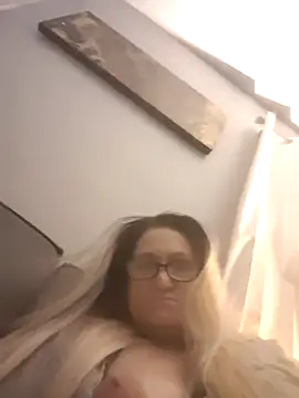 ccrider69  online show from November 2025 11:21:02 AM