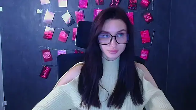 Snapshot of Stella_XO chatting on December 2025 12:25:02 PM Stella XO online show from December 2025 12:25:02 PM